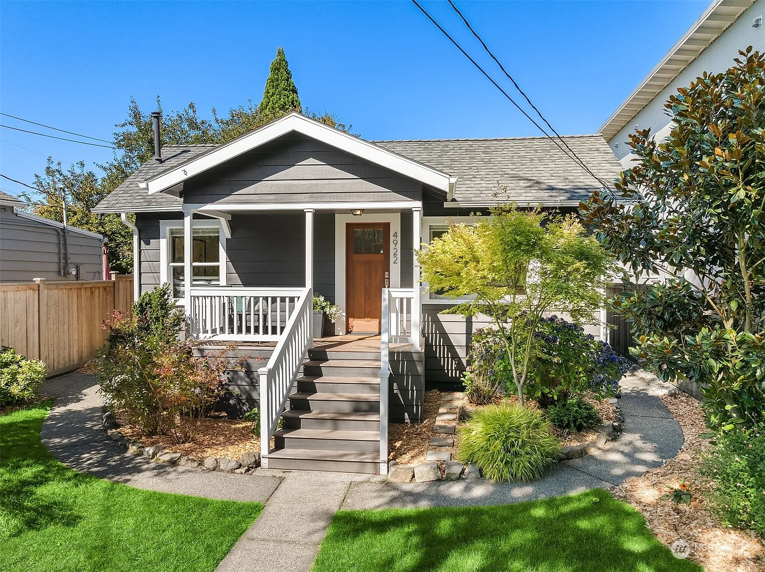 4922 SW Dawson Street photo 1