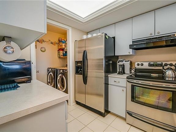 4th image of 4549 SE 5th Pl APT 210