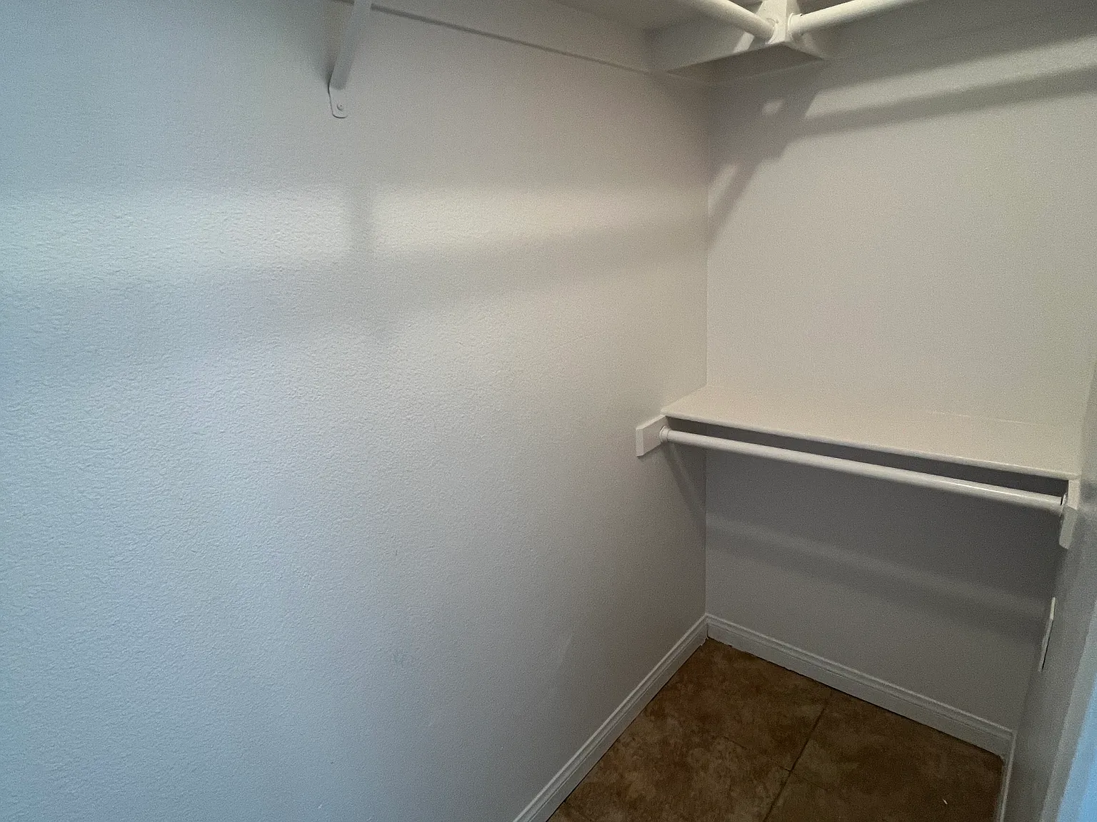 3 bed, 1300 sqft, $2,550 — Photo 4