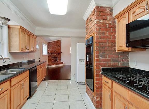 4th image of 4753 Elysian Fields Ave