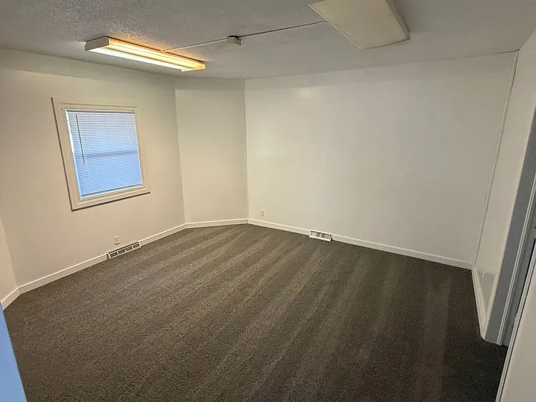 1506 Phillips Ave — Photo 3