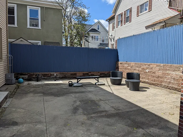 145 Pearl St #1 — Photo 9