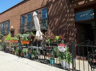 559 20th St APT 2R, Brooklyn, NY 11218