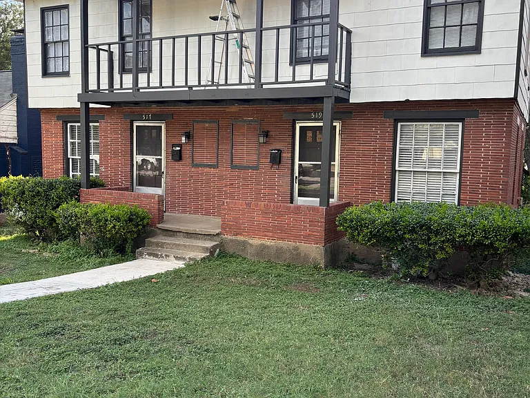 517 N Oak Cliff Blvd — Photo 9
