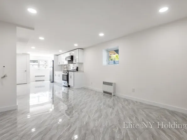 4469 Surf Avenue image 32 of 35