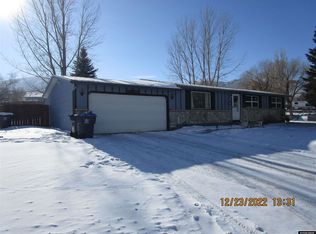 1300 Upland Way, Green River, WY 82935