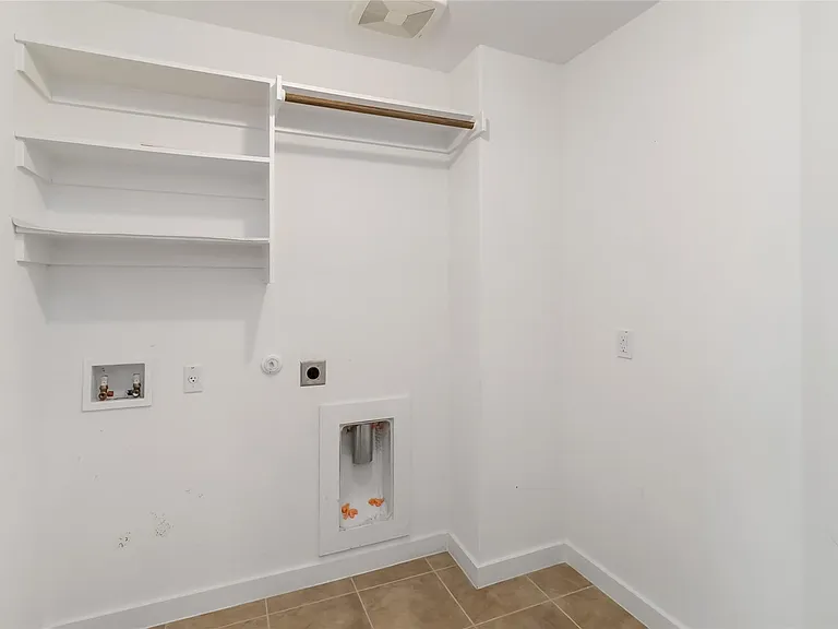 7407 Grenadine Bloom Bnd — Photo 24