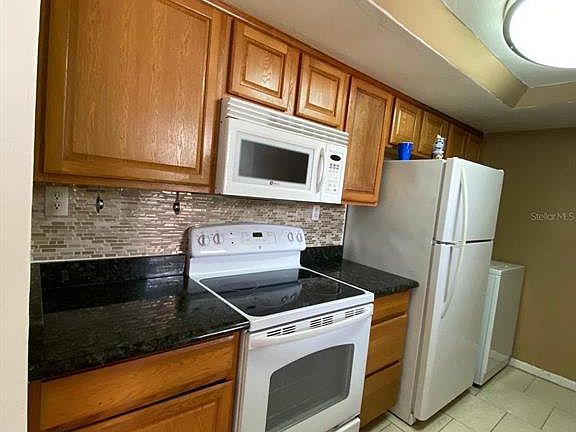 5th image of 2634 Lemon Tree Ln #H
