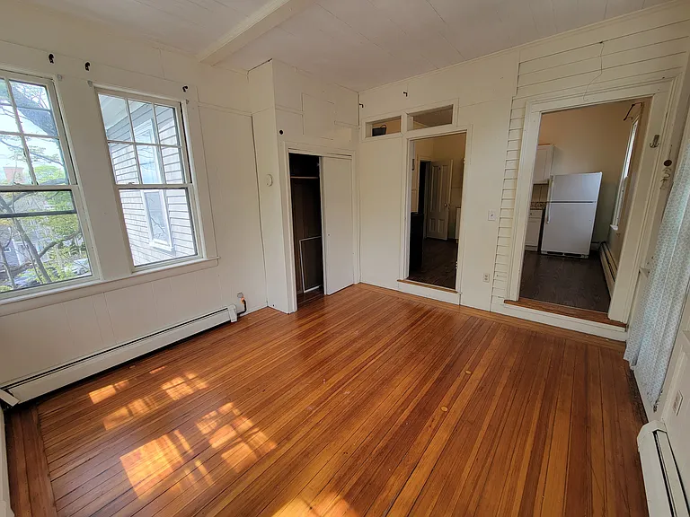 8 Sherwood St #1 — Photo 10
