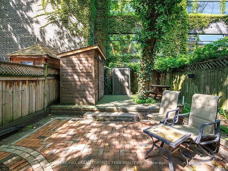 18 Draper St — Photo 36