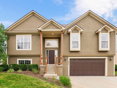 415 Eagle Glen Dr, Raymore, MO, 64083