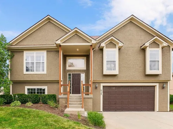 415 Eagle Glen Dr, Raymore, MO 64083