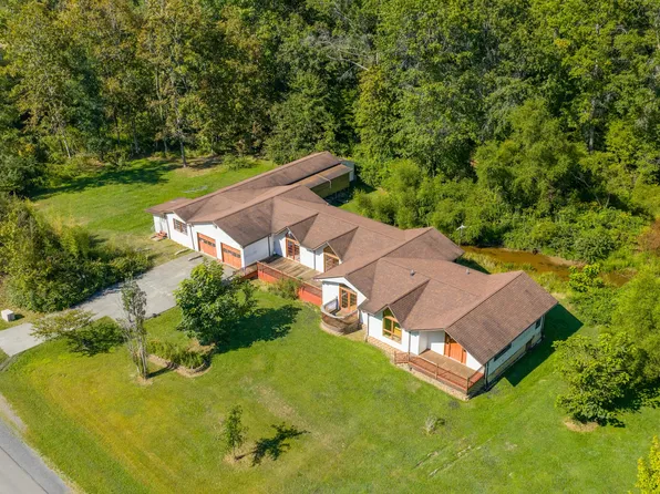 213 Patterson Creek Rd, Alderson, WV 24910