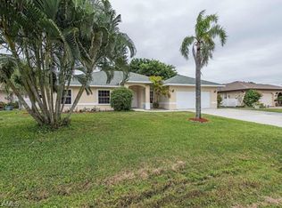 27565 Garrett St, Bonita Springs, FL 34135