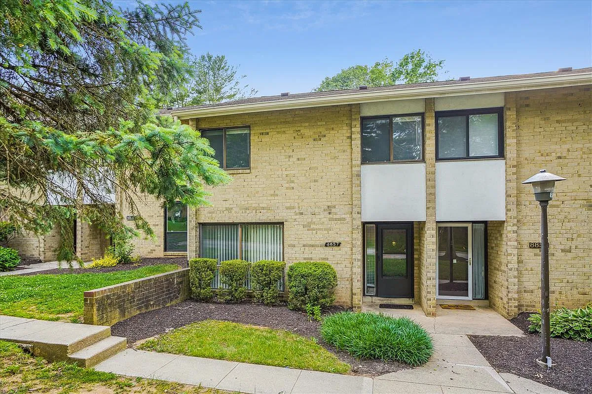 8857 Tamebird Ct — Photo 1