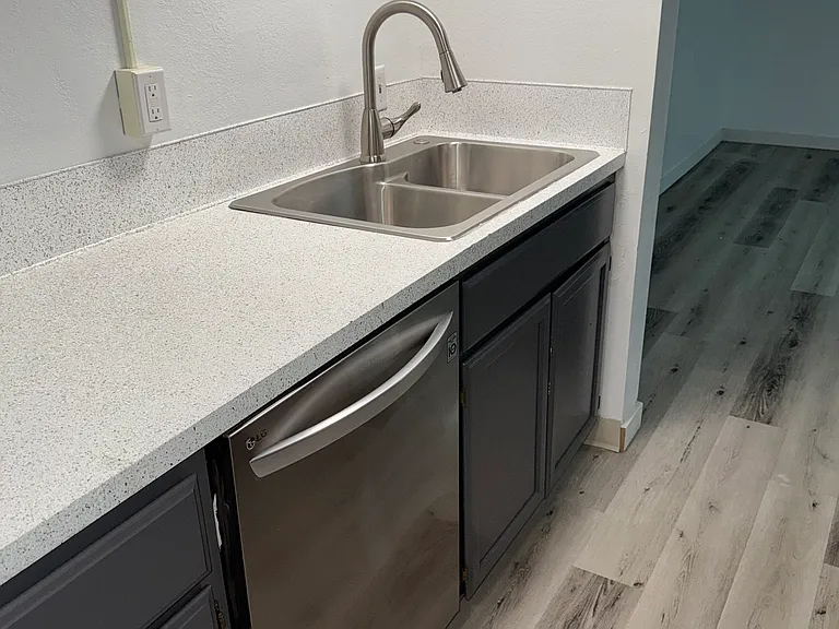 8324 W Westchester Ave — Photo 25