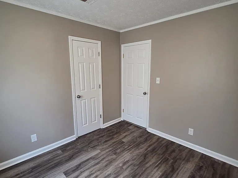 95 Ashton Ct — Photo 35