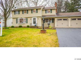 71 Seth Land Dr, Irondequoit, NY 14617