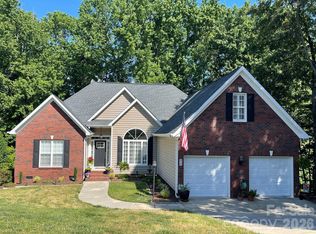 829 Savannah Place Dr, Fort Mill, SC 29715