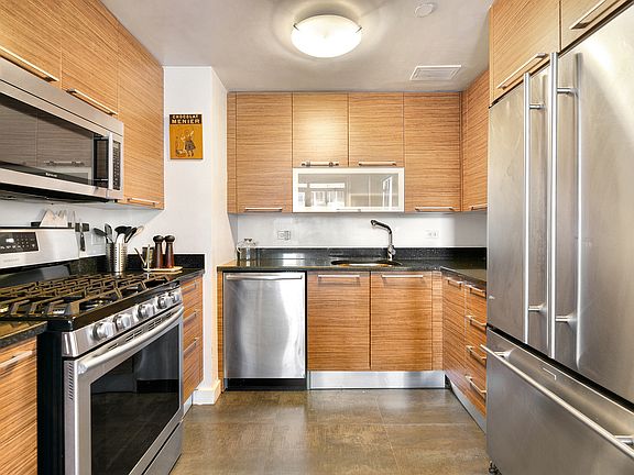 5th image of 301 W 118th St APT 7C