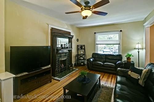 4th image of 2137 E 21st Ave