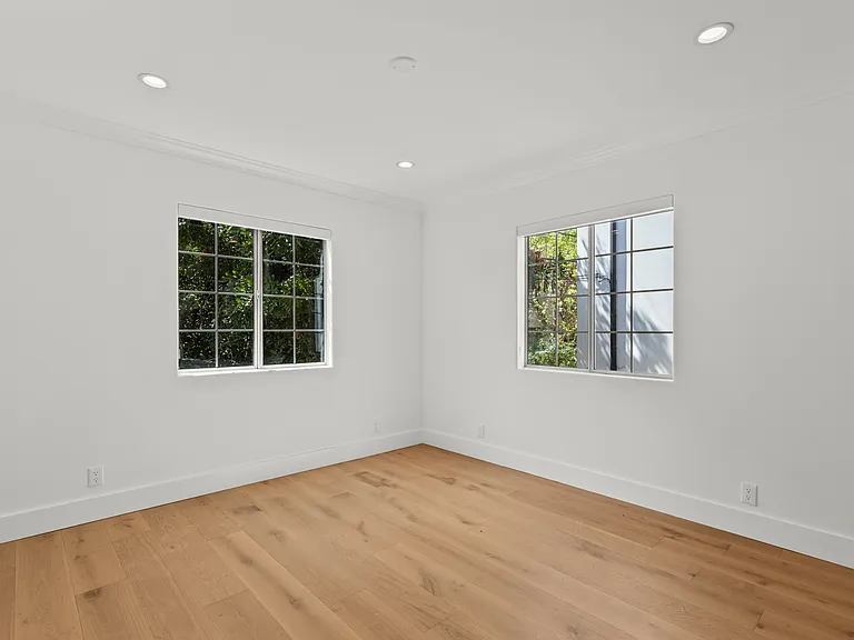10920 Hesby St #C — Photo 8