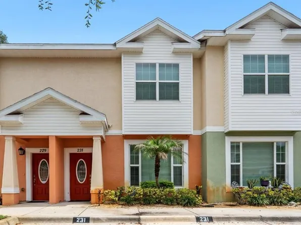 231 Alexander Woods Dr, Plant City, FL 33563