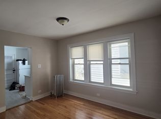 2821 W Berteau Ave #2, Chicago, IL 60618