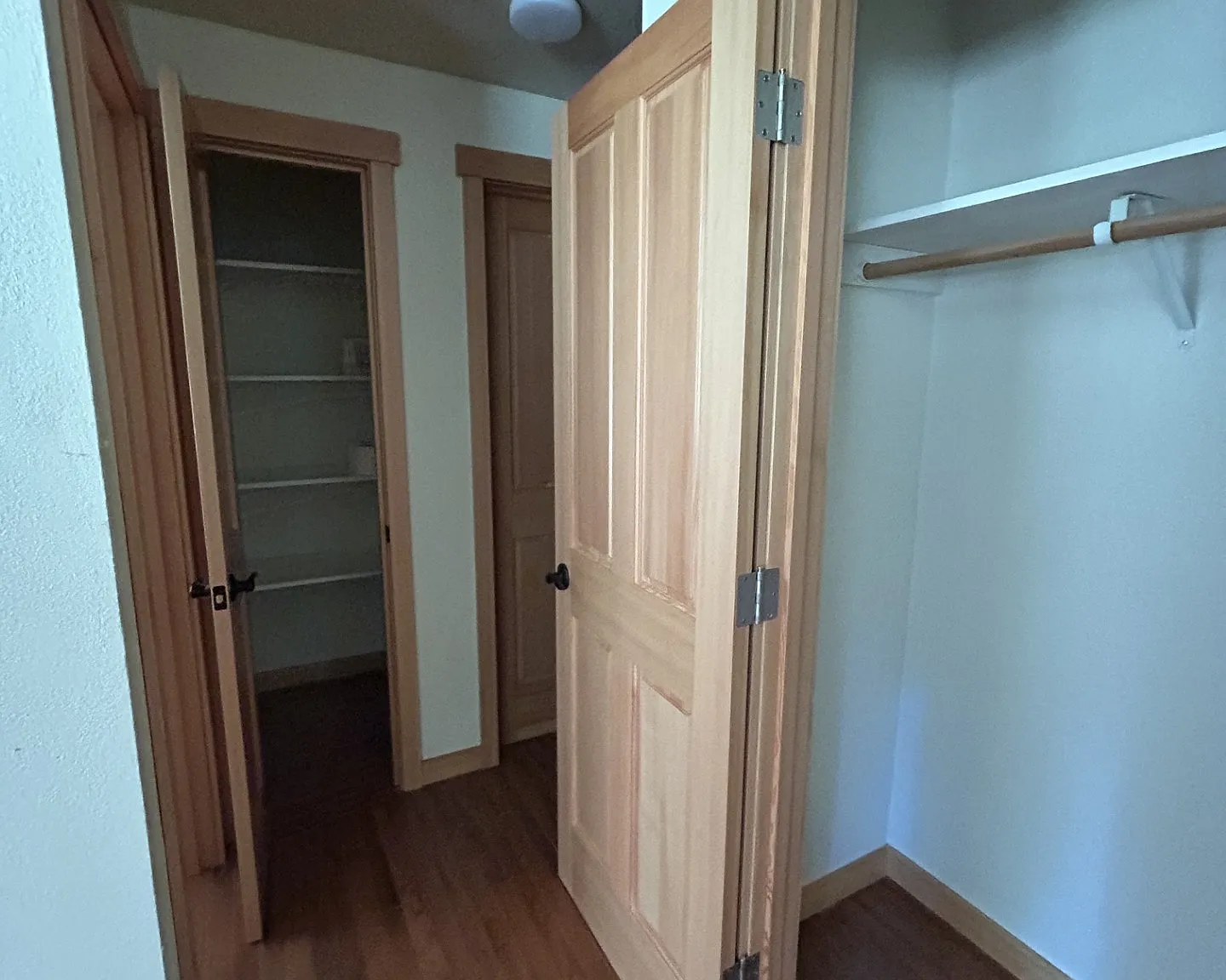 2 bed, 900 sqft, $2,000 — Photo 2