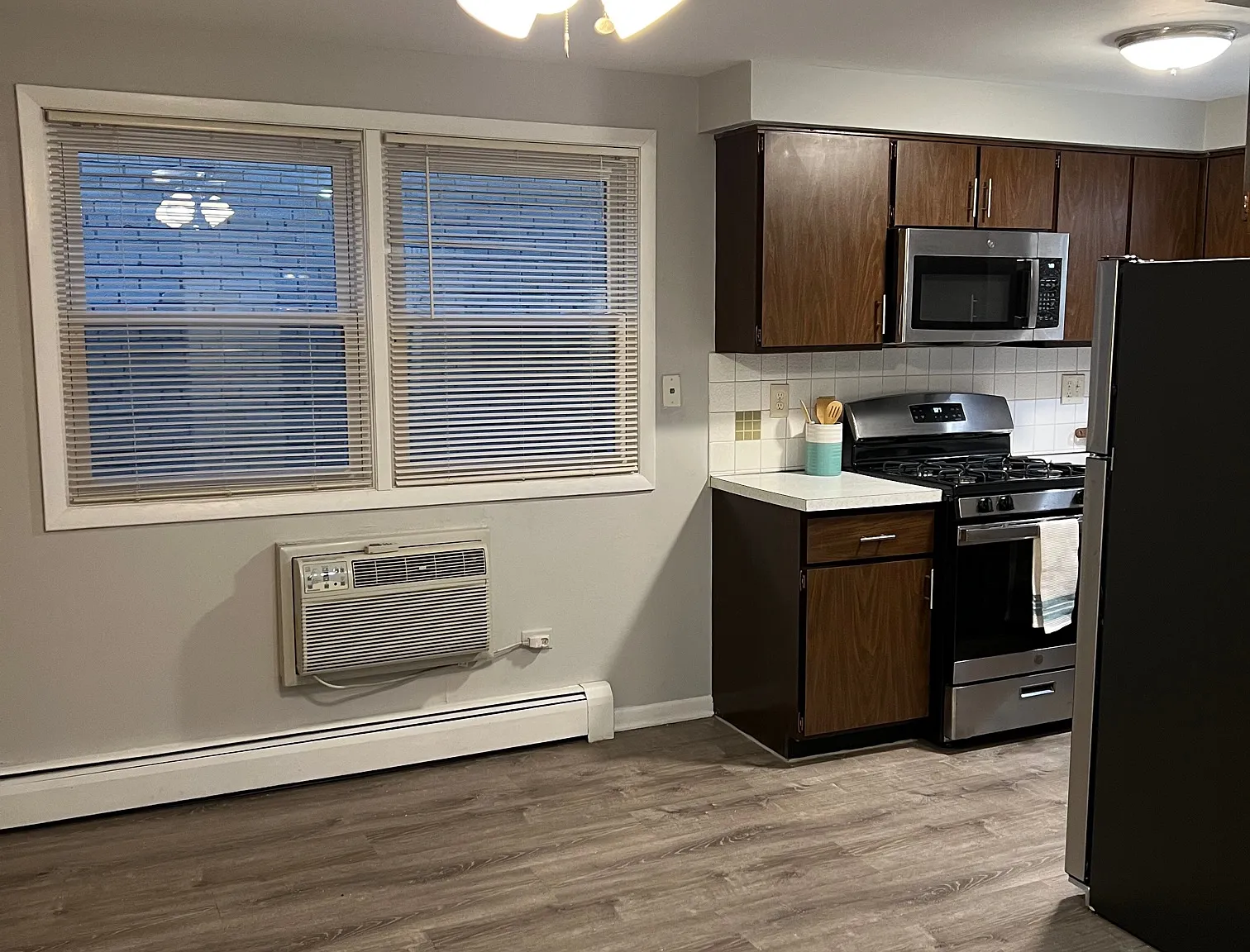 1 bed, 875 sqft, $1,485 — Photo 4