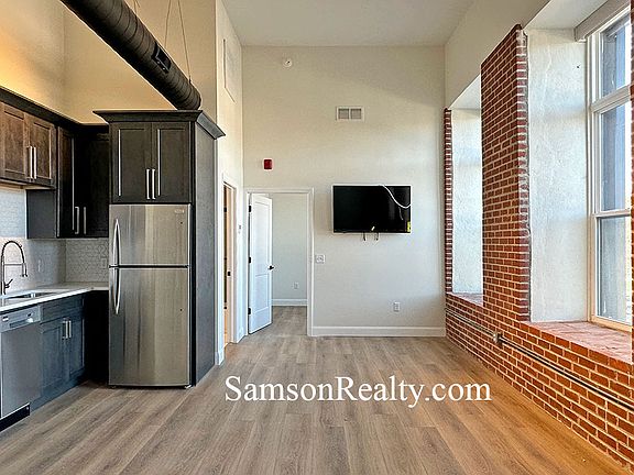 5th image of 64 Mill St #116