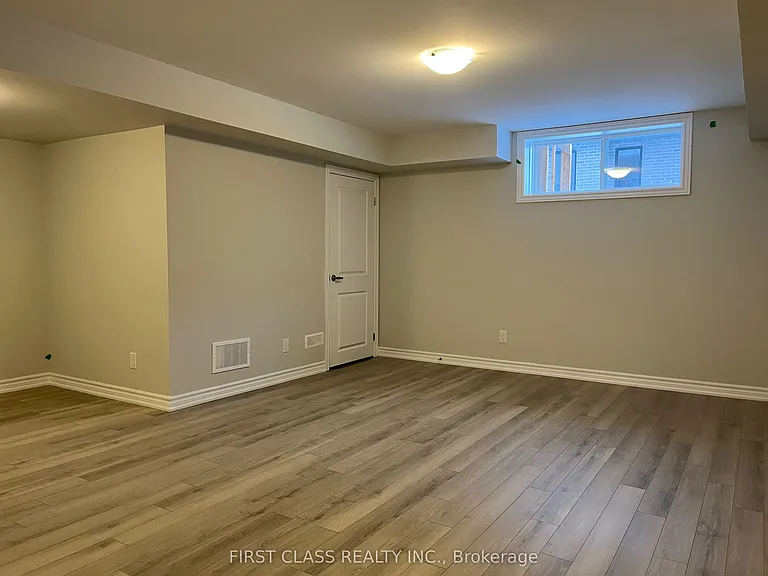 34 Freeman Williams St — Photo 14