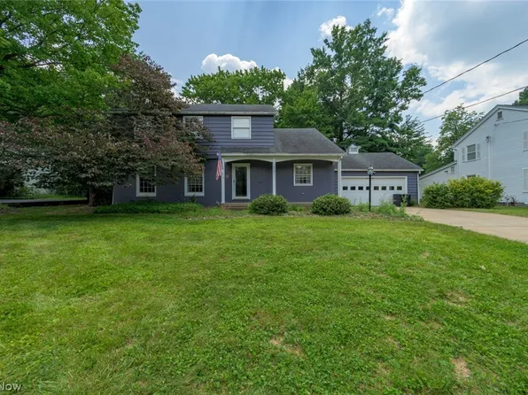 475 Brookpark Dr, Canfield, OH 44406