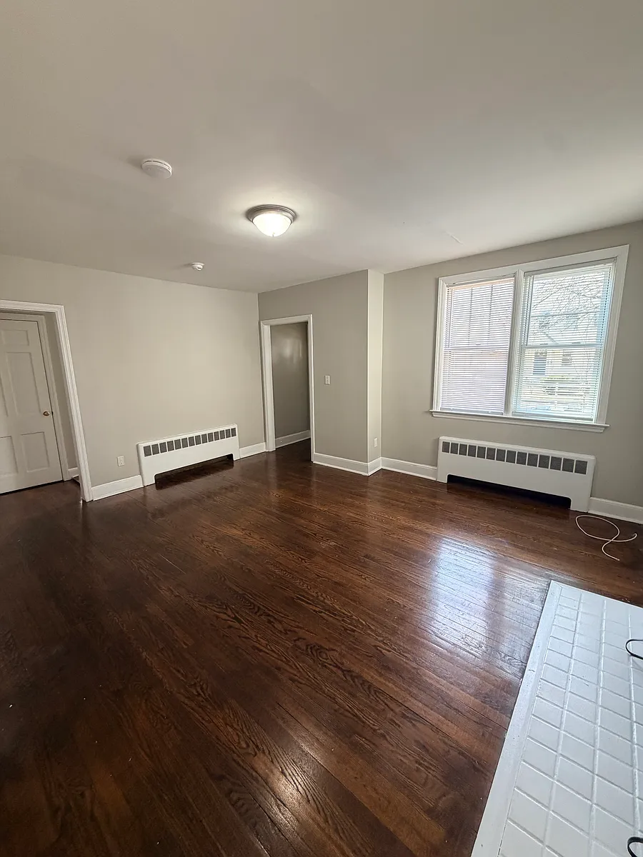 Building Photo - 383 Newhall St #1