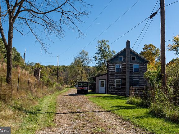 5th image of 7046 Blue Hill Rd
