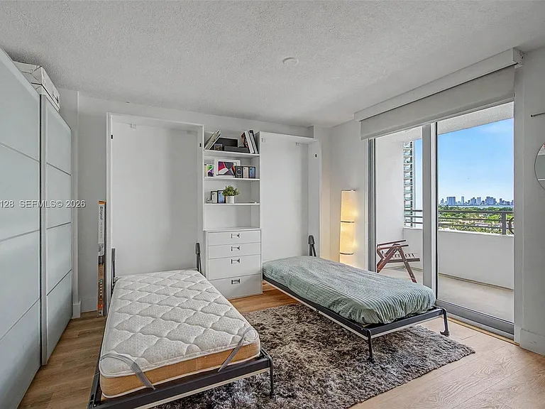5555 Collins Ave #10V — Photo 17