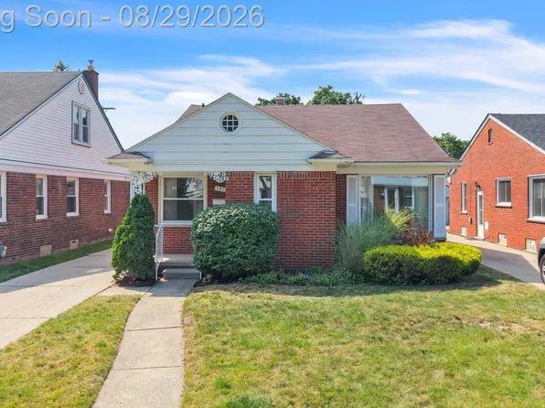 141 Robindale Ave, Dearborn, MI 48128