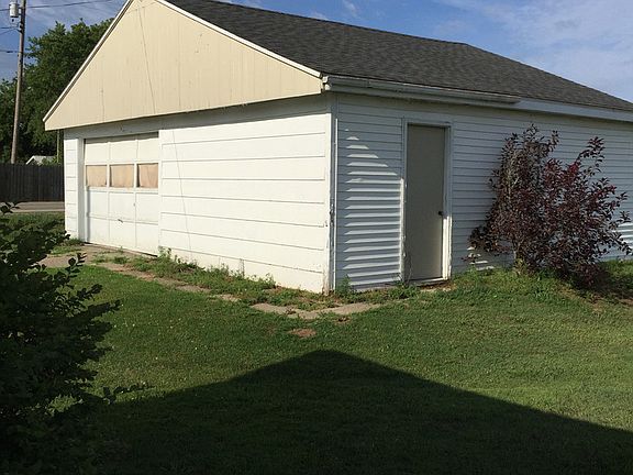 Second garage can be used for toys, work shop.