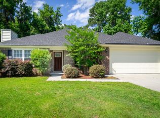 38 Saint Ives Dr, Savannah, GA 31419