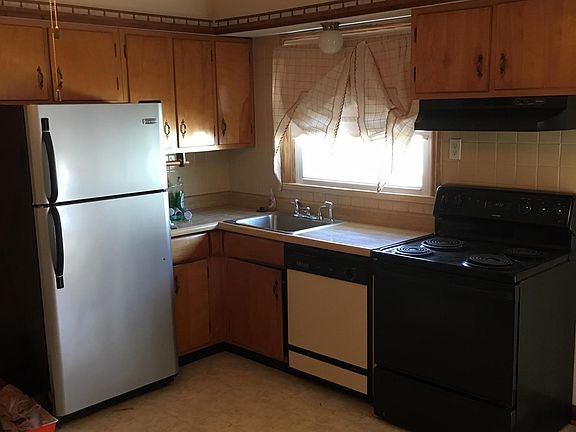 4th image of 145 Saint Augusta Ln