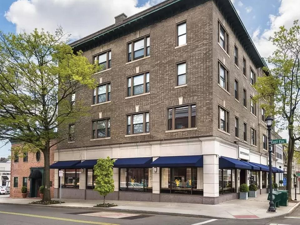 Corner of East Elm and Greenwich Ave