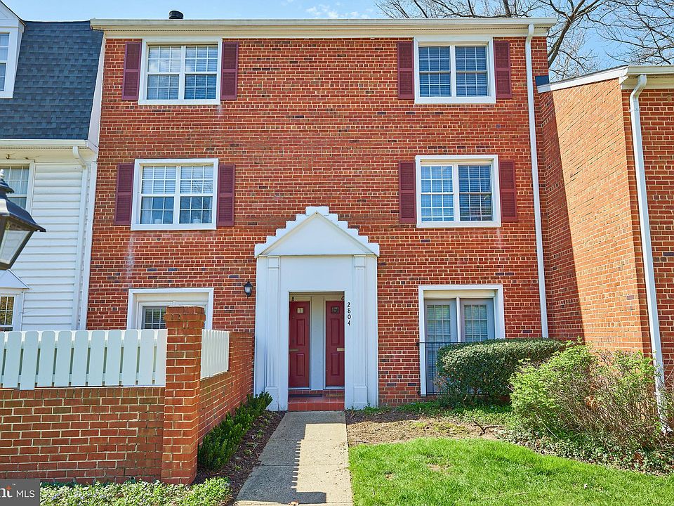 1st image of 2804 S Wakefield St #C