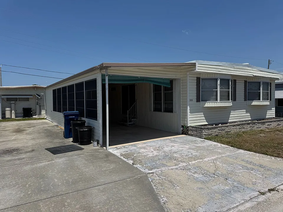 1111 49th Avenue Ter W