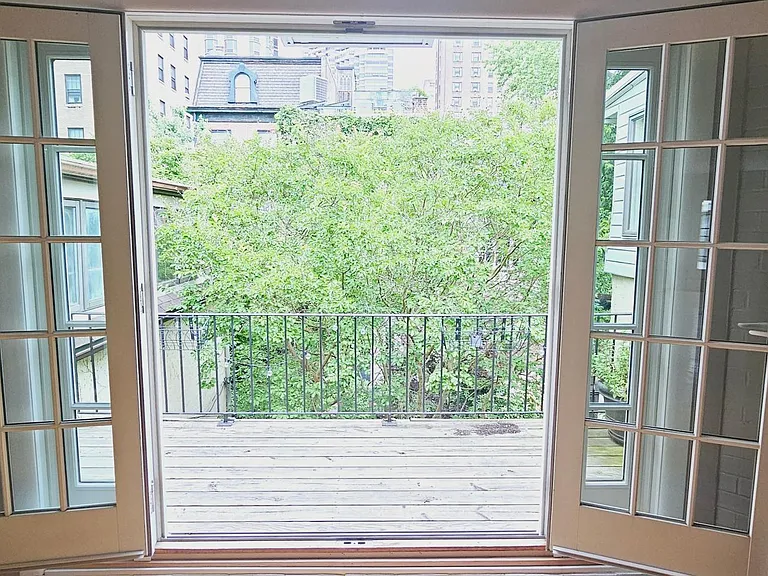 227 S Van Pelt St #2 — Photo 5