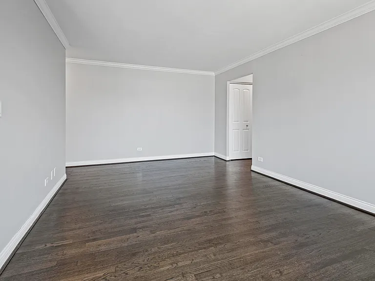1060 W Hollywood Ave #514 — Photo 9