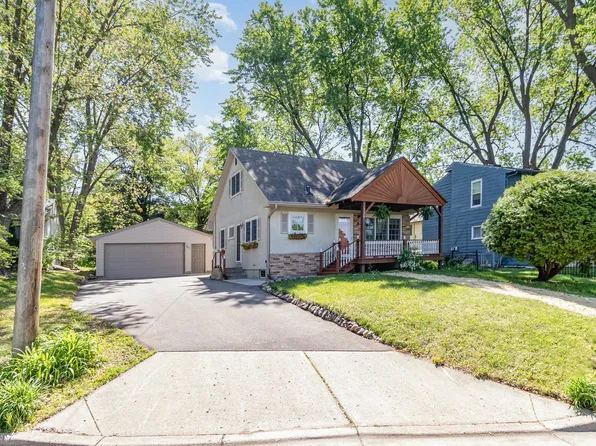 1520 Furness Pkwy, Saint Paul, MN 55119