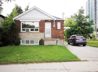 38 Finch Ave W, Toronto, ON M2N 2G9
