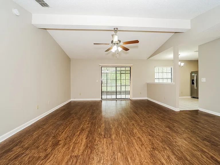 10871 Copper Creek Ct — Photo 4