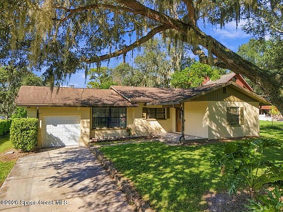 2nd image of 4110 Pecan St