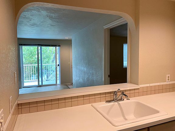 3rd image of 12680 NE 10th Pl APT B204